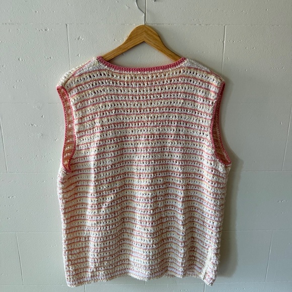 Handmade Knit Button-Up Vest with Bows - Picture 9 of 10